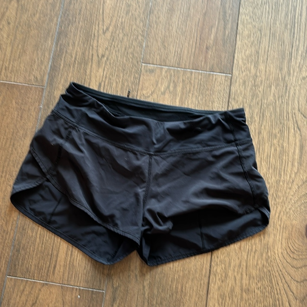 Lululemon black shorts